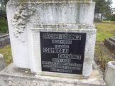  Décsei Lőrinc síremléke a karcagi temetőben